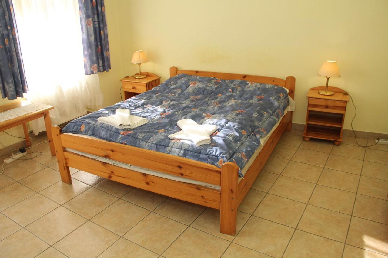 Afrodite Apartmanok Eğri Dış mekan fotoğraf