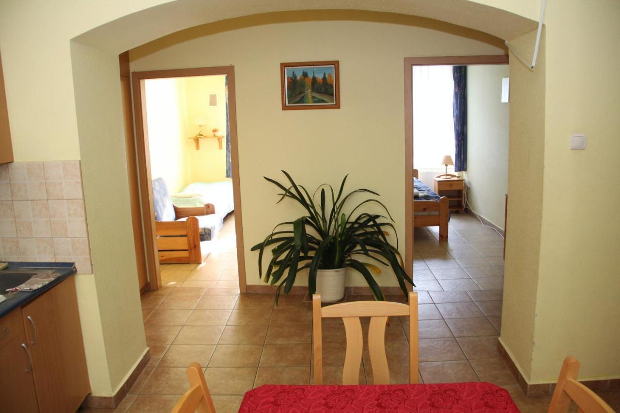 Afrodite Apartmanok Eğri Dış mekan fotoğraf